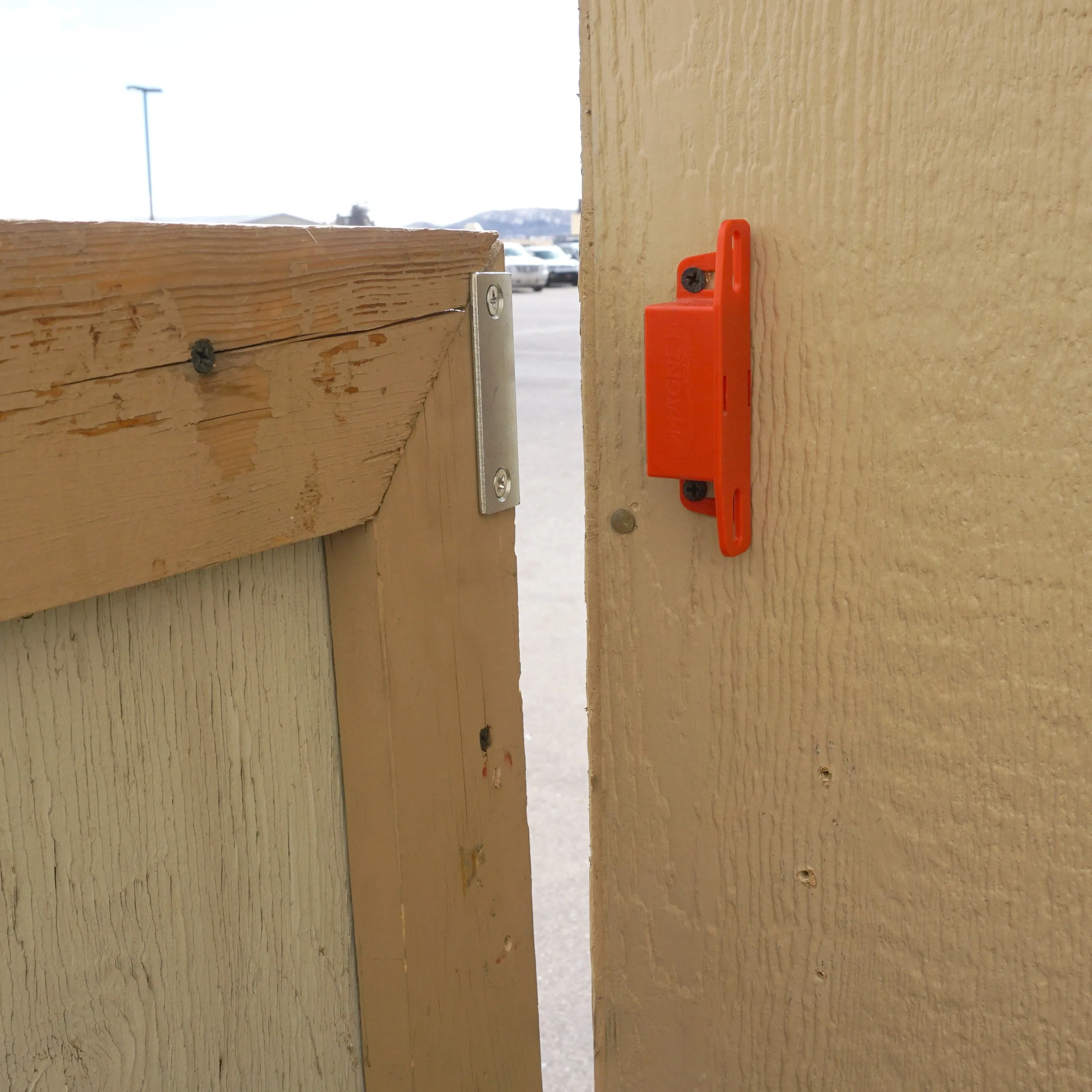Ceramic Universal Latch Magnet