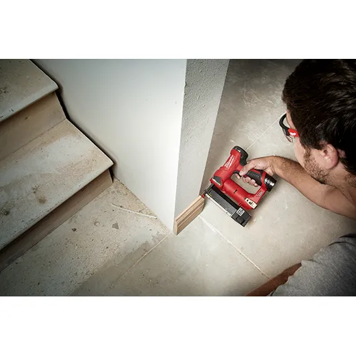 Milwaukee 2540-21 M12 23 Gauge Pin Nailer Kit